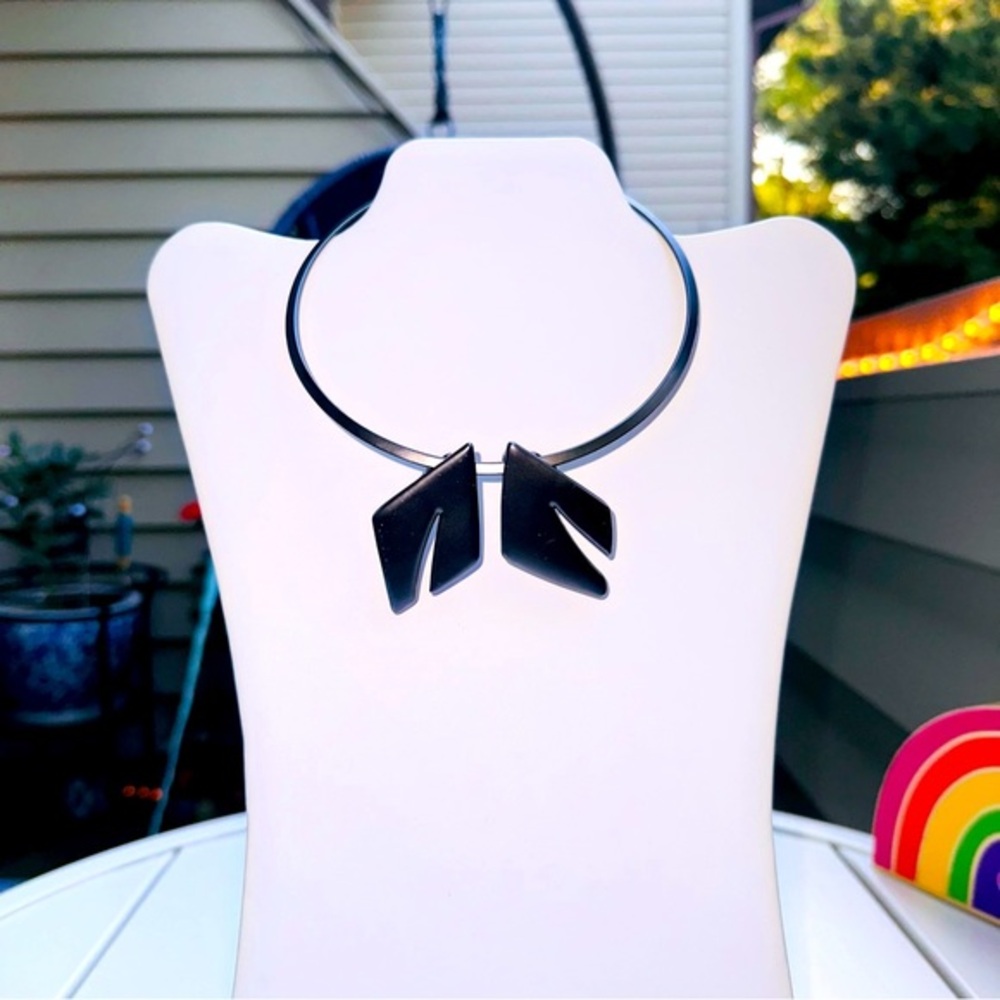 Adolfo Domínguez statement choker necklace